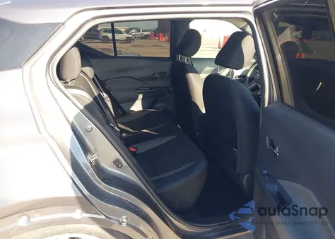 2020 Nissan Kicks Sv Xtronic Cvt из США, поврежденный, VIN 3N1CP5CV0LL550449